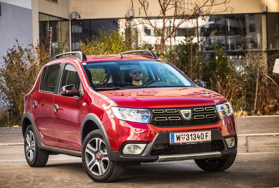  Dacia Sandero Stepway Charisma 2019 года  (фото 1 из 24)